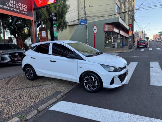 HYUNDAI HB20 1.0 12V FLEX SENSE MANUAL HYUNDAI HB20 1.0 12V FLEX SENSE MANUAL